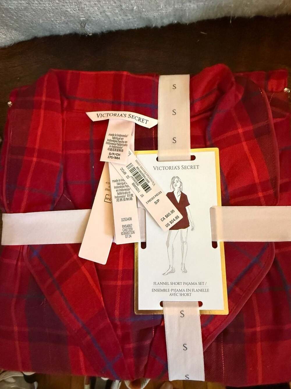 Victoria's Secret Flannel Short Pajama Set Size S Red Plaid